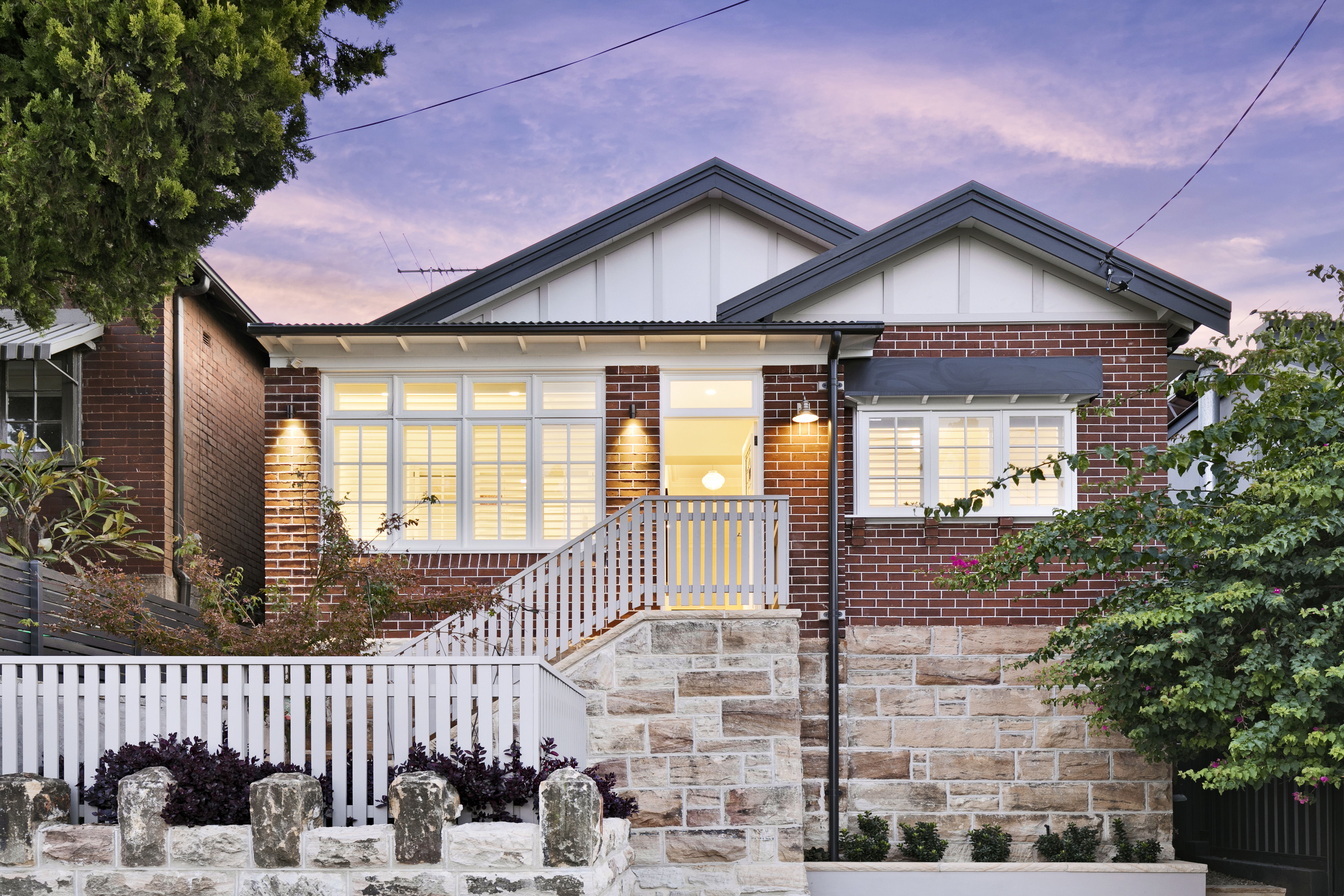 //www.nexgenconstructions.com/thumbnaillarge/Reynolds-Ave-9-Rozelle-Front.jpg